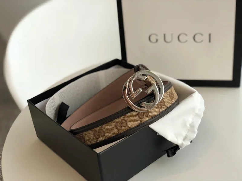 Gucci GG Supreme Belt With Interlocking G Buckle Beige/Ebony And Black GG Supreme Canvas For Women. Women Belt