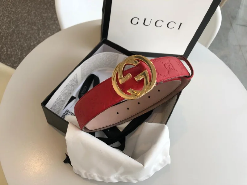 Gucci Signature Belt Red/Cream GG. Women Belt 370543