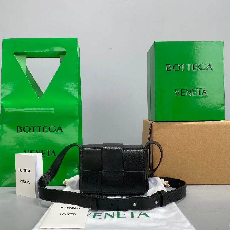 Bottega Veneta Candy Cassette Black. For Women. Women-s Bags 4.7in/12cm 666688VMAY18425