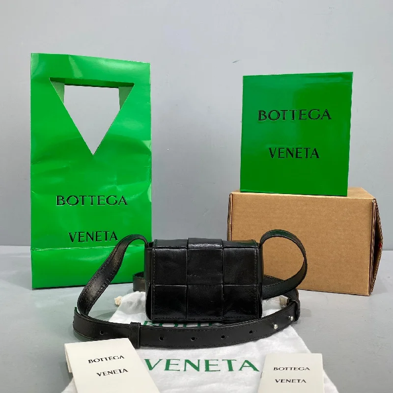 Bottega Veneta Candy Cassette Black. For Women. Women-s Bags 4.7in/12cm 667048VCQ728803