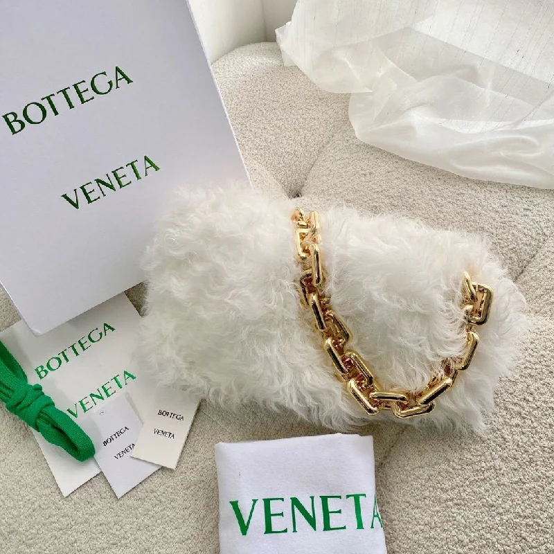 Bottega Veneta Chain Pouch White. For Women. Women-s Bags 12.2in/31cm