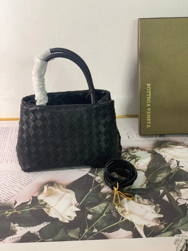 Bottega Veneta Handle Bag Black. For Women. Women-s Bags 12in/29.5cm