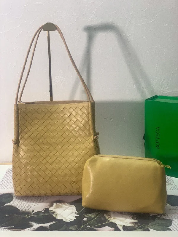 Bottega Veneta Handle Bag Yellow. For Women. Women-s Bags 12.6in/32cm