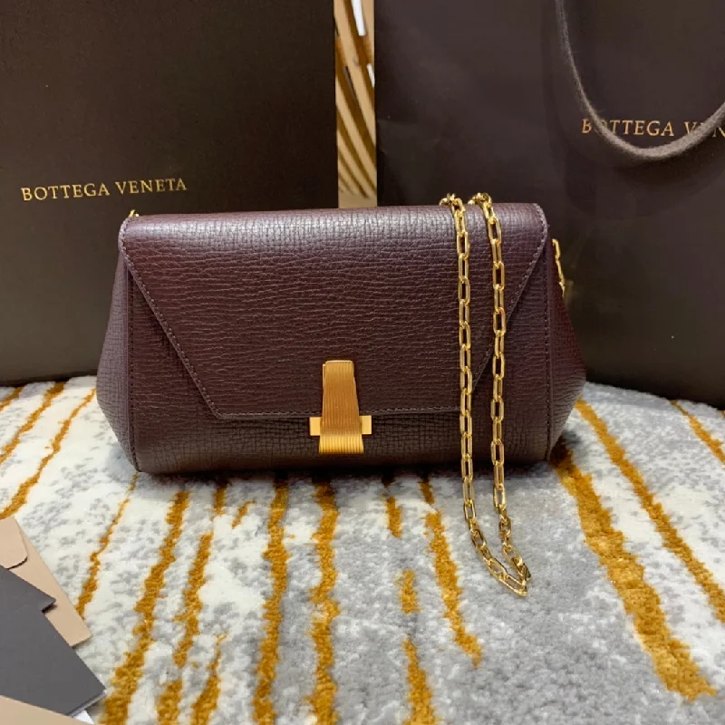 Bottega Veneta Mini Angle Palmellato Bag Purple. For Women. Women-s Bags 7.5in/19cm