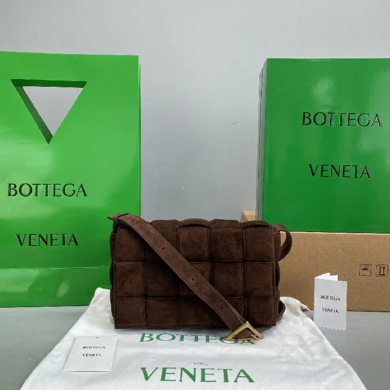 Bottega Veneta Padded Cassette Caramel. For Women. Women-s Bags 10.2in/26cm 591970VCP619850