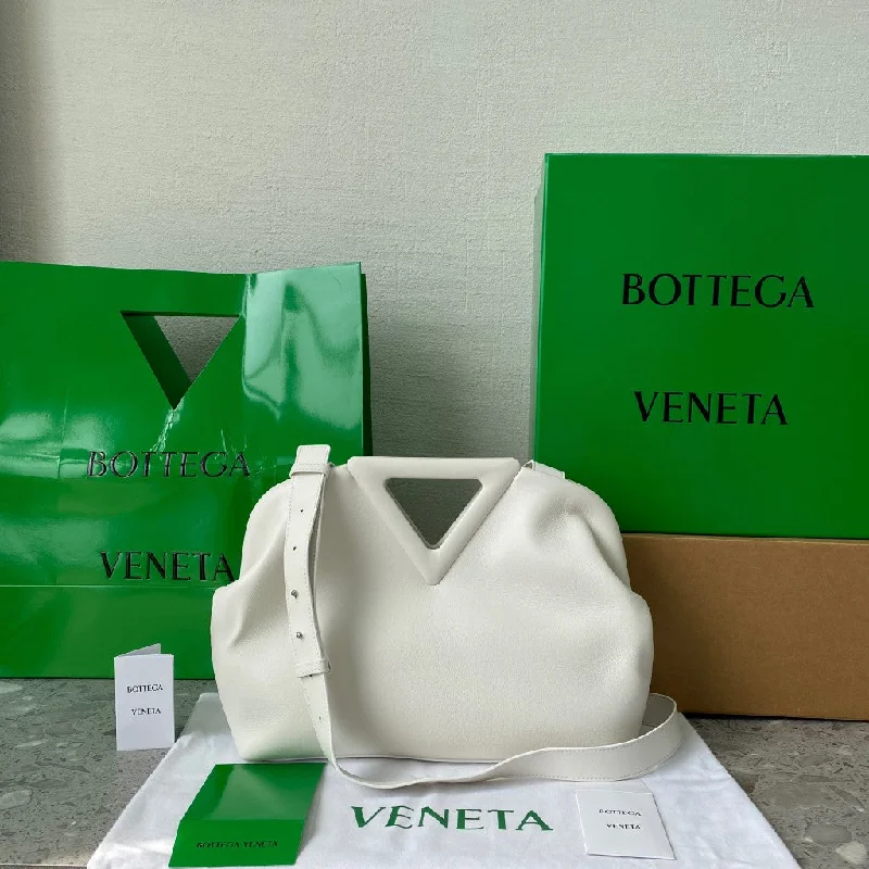 Bottega Veneta Point Chalk. For Women. Women-s Bags 13.7in/35cm 652446VCP409137