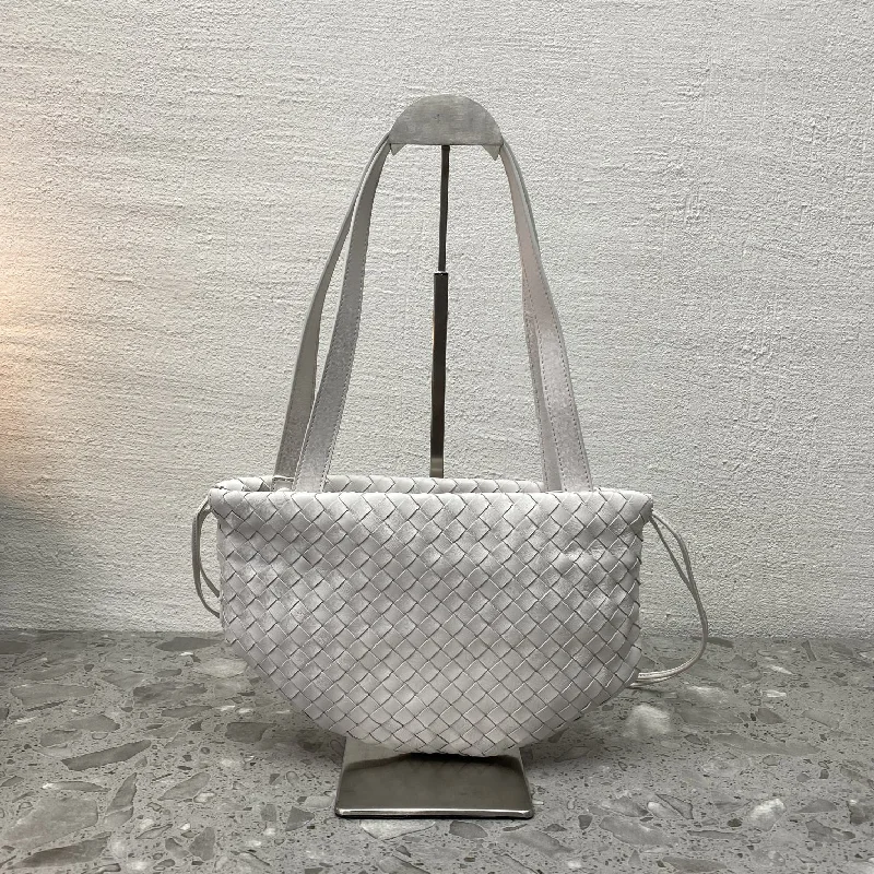 Bottega Veneta Shoulder Bag White. For Women. Women-s Bags 10.2in/26cm 651811V08Z19143