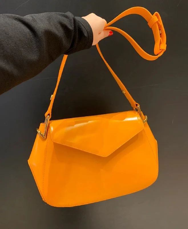 Bottega Veneta Toyin Axillary Bag Orange. For Women. Women-s Bags 11in/28cm