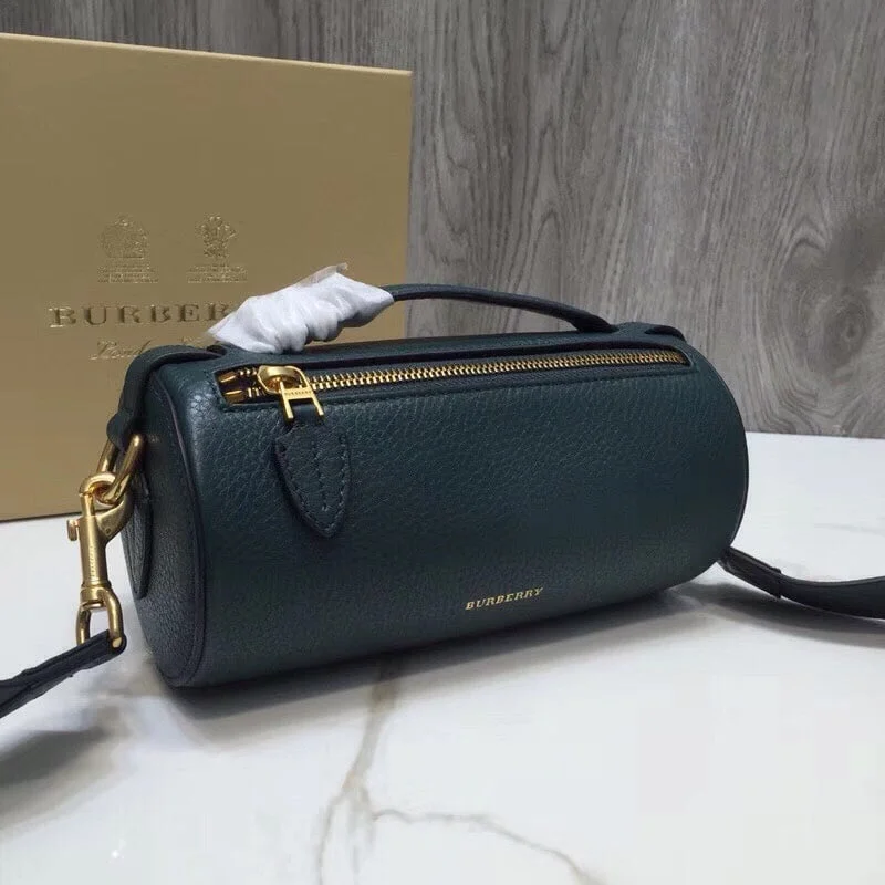 Burberry Barrel Bag Green For Women. Women-s Bags 8.3in/21cm