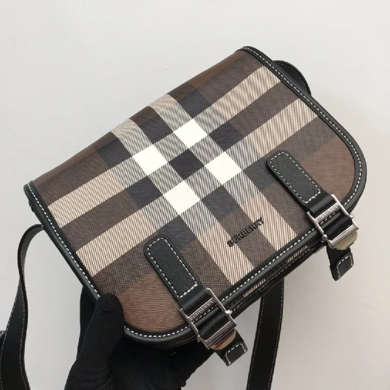 Burberry Check And Crossbody Bag For Men. Men-s Bags 7.7in/19.5cm 80528041