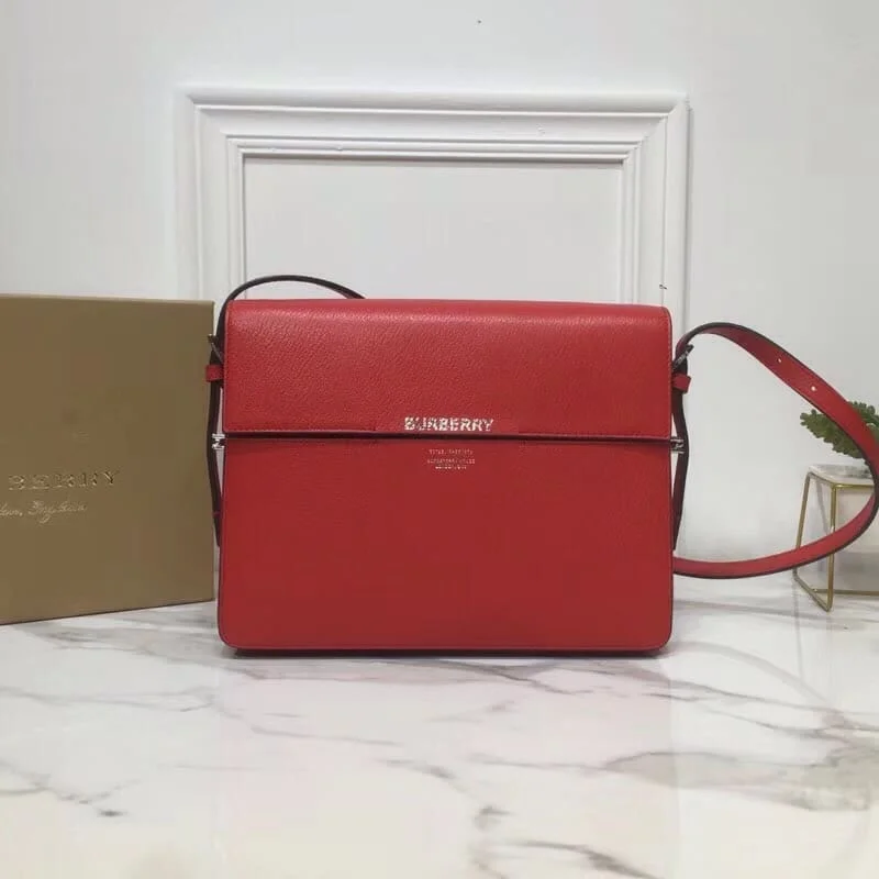 Burberry Large Grace Bag Red For Women. Women-s Bags 10.2in/26cm