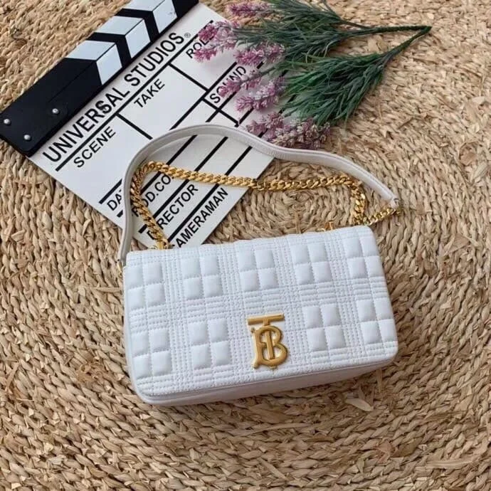 Burberry Quilted Medium Lola Bag Monogram White For Women. Women-s Bags 11in/28cm 80211061