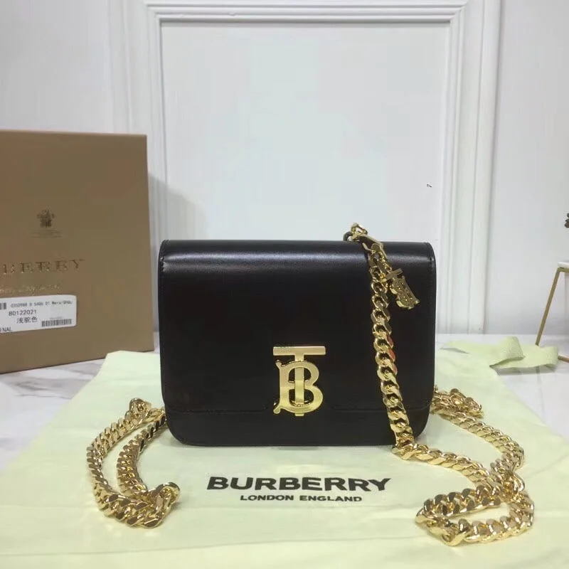 Burberry Tb Chain Belt Bag Black For Women. Women-s Bags 6.6in/17cm