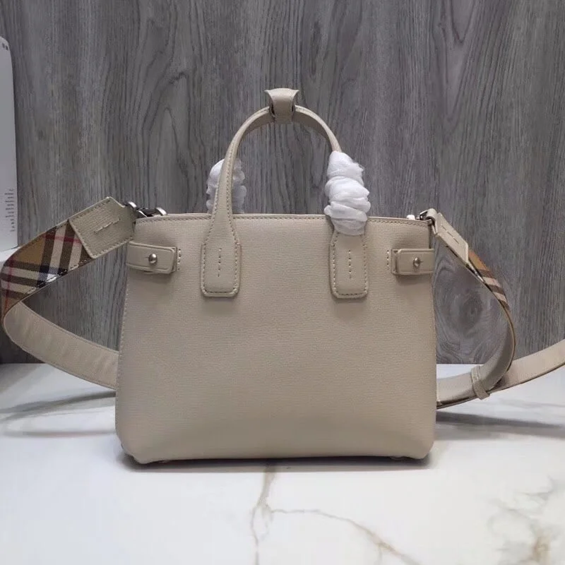 Burberry The Small Banner Bag Beige For Women. Women-s Bags 10.6in/26cm