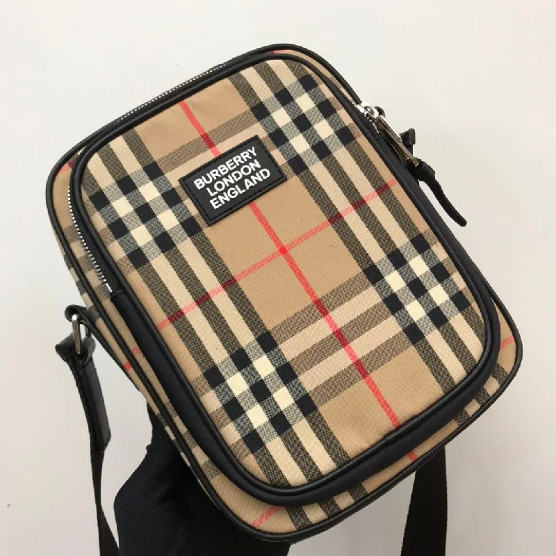 Burberry Vintage Check And Crossbody Bag For Men. Men-s Bags 8.7in/22cm