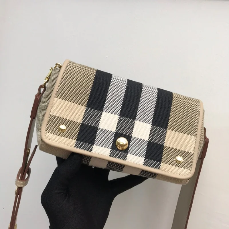 Burberry Vintage Check And Small Crossbody Bag For Women. Women-s Bags 7.1in/18cm