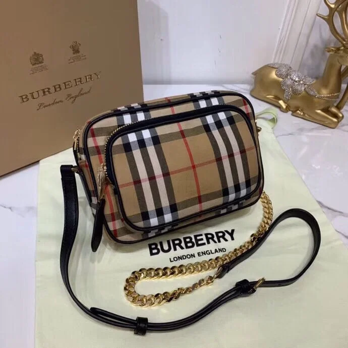 Burberry Vintage Check Cotton Camera Bag Neutral For Women. Women-s Bags 7.7in/19.5cm