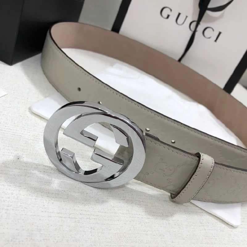 Gucci Signature Belt White GG. Women Belt 411924