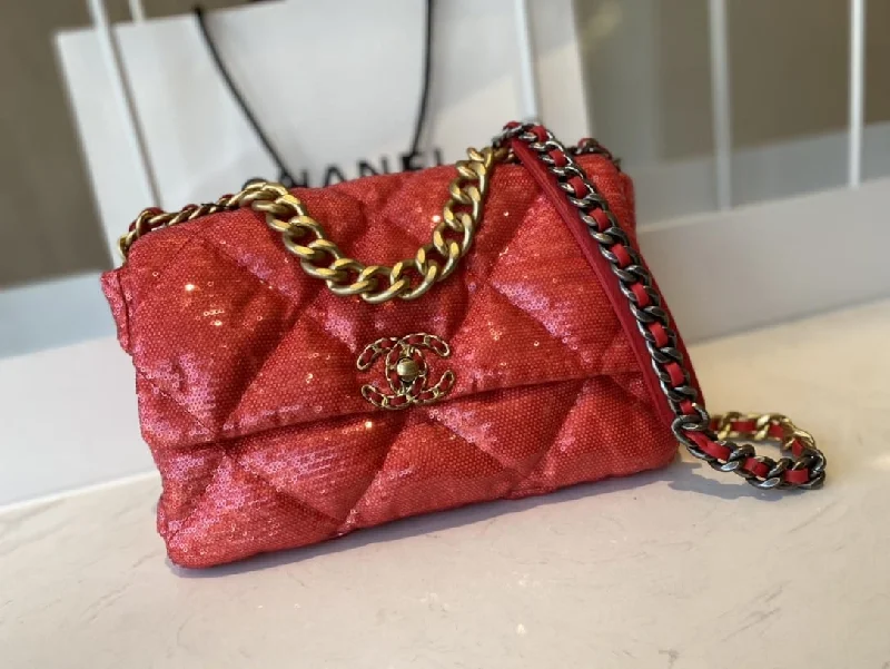 Chanel 19 Flap Bag Gold Hardware Red For Women. Women-s Handbags. Shoulder Bags 10.2in/26cm AS1160