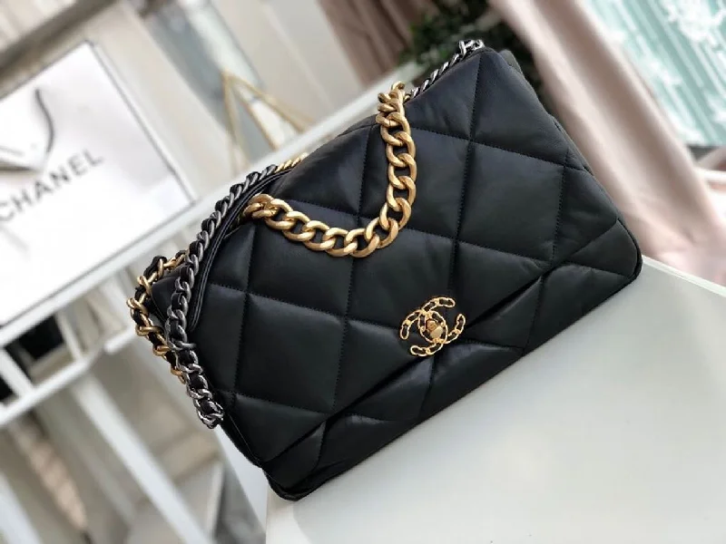 Chanel 19 Maxi Handbag Black For Women. Women-s Bags. Shoulder And Crossbody Bags 14in/36cm AS1162 B04852 94305