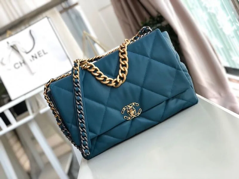 Chanel 19 Maxi Handbag Teal For Women. Women-s Bags. Shoulder And Crossbody Bags 14in/36cm AS1162