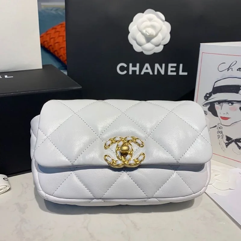 Chanel 19 Waist Bag White For Women. Women-s Bags 7.8in/20cm AS1163