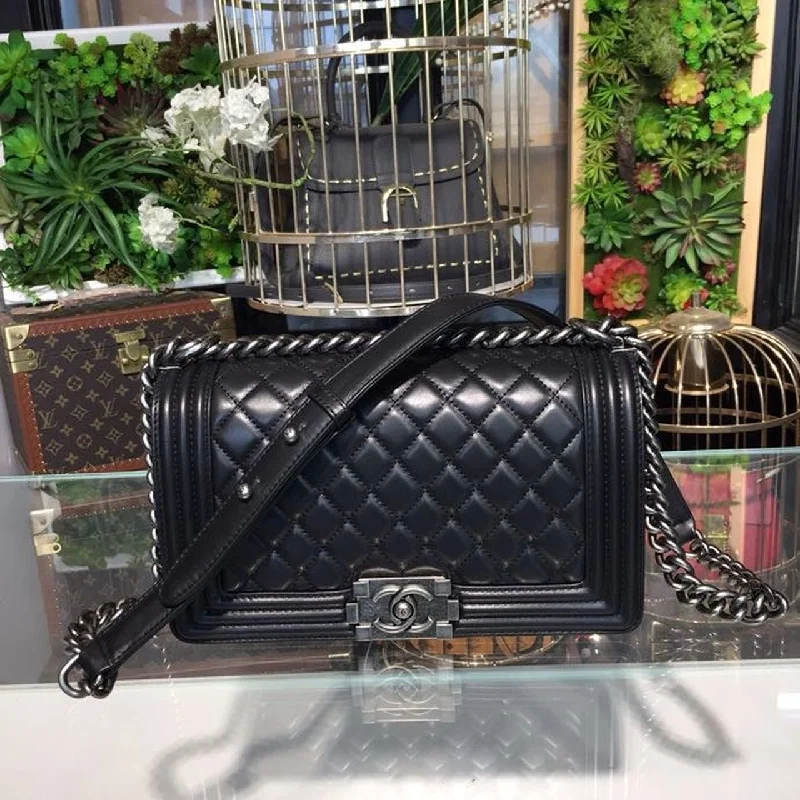 Chanel Boy Handbag Silver Hardware Black For Women. Women-s Bags. Shoulder And Crossbody Bags 9.8in/25cm A67086