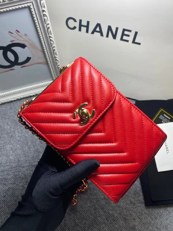 Chanel Chevron Trendy Cc Phone Red Bag For Women 18cm/7in