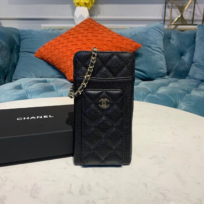 Chanel Classic Cluth With Chain Black For Women. Women-s Wallet 7in/18cm AP0990