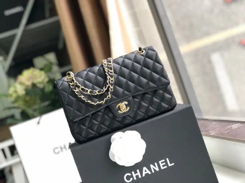 Chanel Classic Handbag Gold Toned Hardware BlackFor Women. Women-s Bags. Shoulder And Crossbody Bags 10.2in/26cm A01112