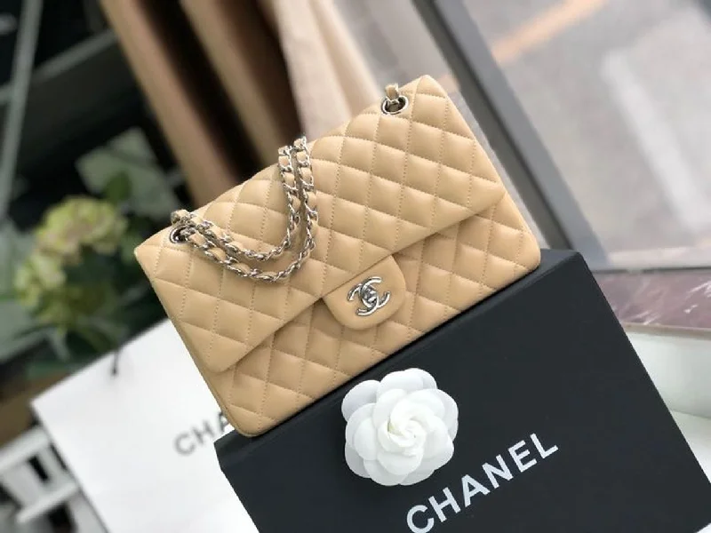 Chanel Classic Handbag Silver Hardware BeigeFor Women. Women-s Bags. Shoulder And Crossbody Bags 10.2in/26cm A01112