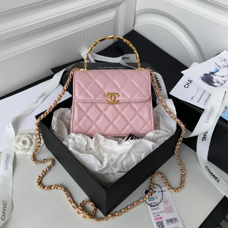 Chanel Clutch With Chain Gold Hardware Pink For Women. Women-s Handbags. Shoulder Bags 5.7in/14.5cm