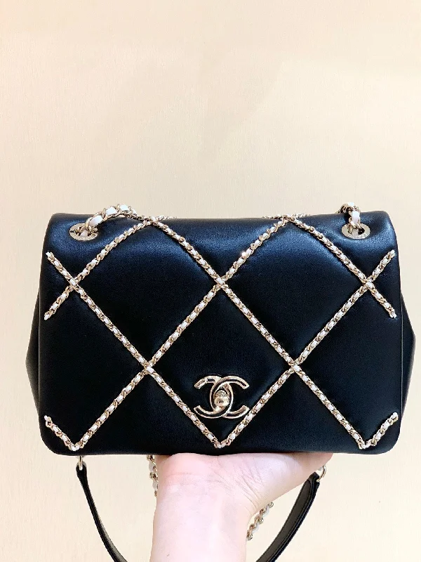 Chanel Flap Bag Cross Caro Gold Toned Hardware Black For Women. Women-s Bags. Shoulder And Crossbody Bags 8.6in/22cm