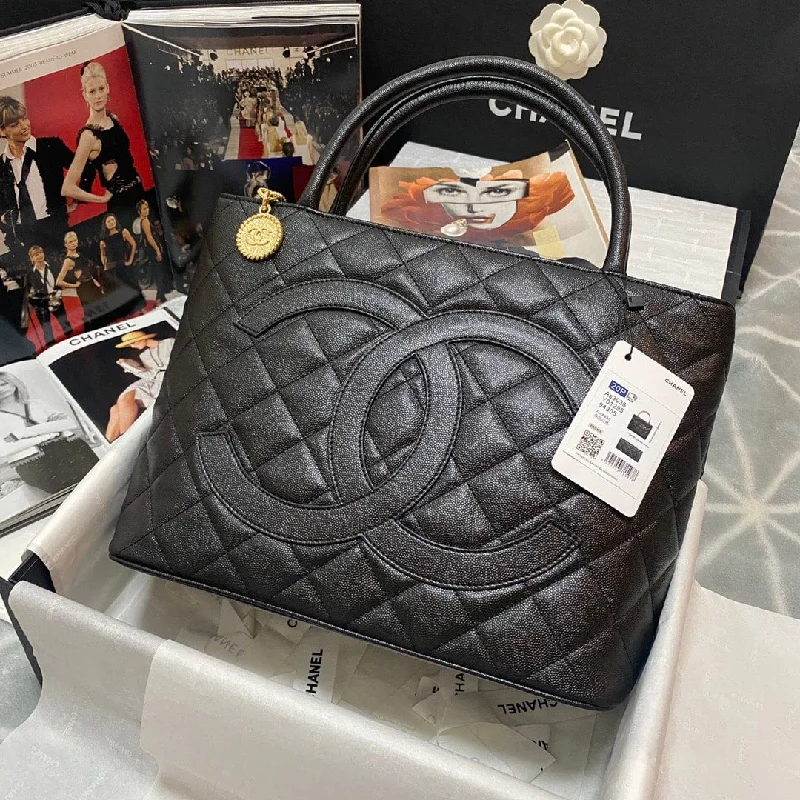 Chanel Medallion Tote Gold Hardware Caviar Black For Women. Women-s Handbags. Shoulder Bags 15.6in/32cm