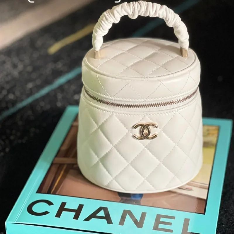 Chanel Small Vanity Case 16cm White For Women AS3210