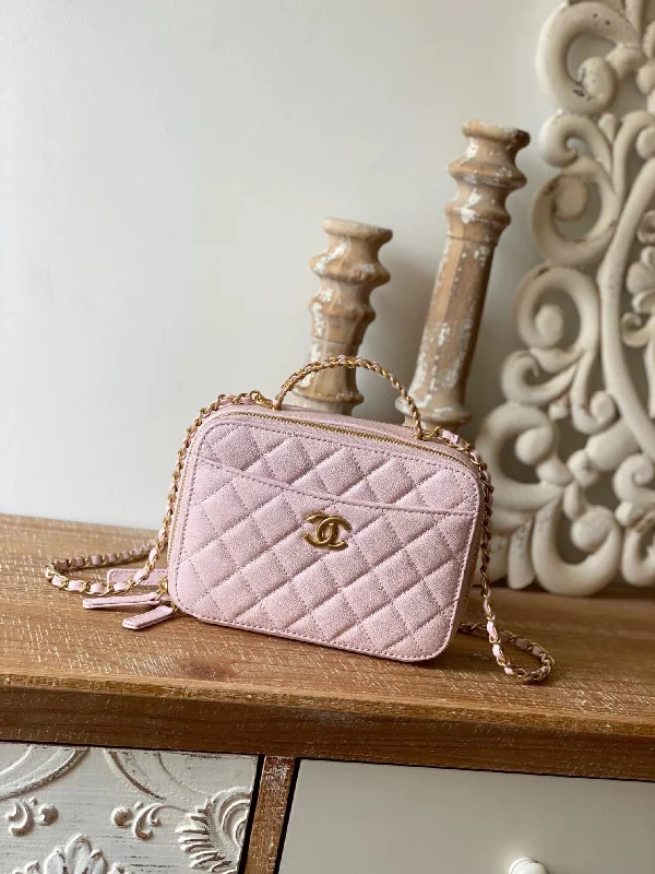 Chanel Small Vanity Case Gold Hardware Light Pink For Women. Women-s Handbags. Shoulder Bags 5.9in/15cm AS3228