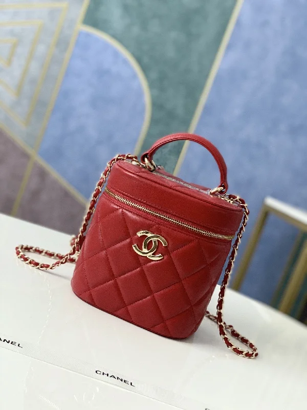 Chanel Vanity Case Gold Hardware Burgundy For Women. Women-s Handbags. Shoulder Bags 9.4in/24cm