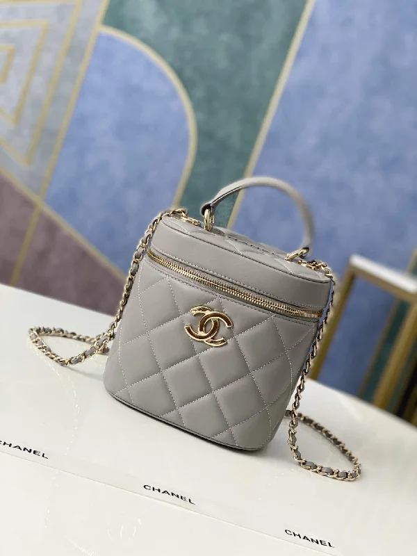 Chanel Vanity Case Gold Hardware Grey For Women. Women-s Handbags. Shoulder Bags 9.4in/24cm