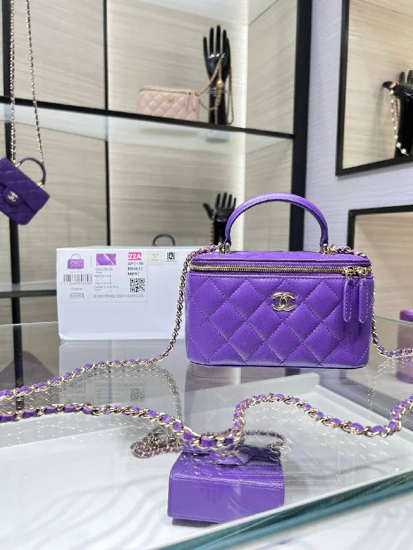 Chanel Vanity With Chain Silver Hardware Purple For Women. Women-s Handbags. Shoulder Bags 6.7in/17cm