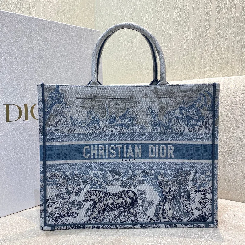 Christian Dior Large Dior Book Tote Blue and White Cornely Embroidery. Blue. For Women Women-s Handbags. Shoulder Bags. 42cm CD M1286ZRGO_M928