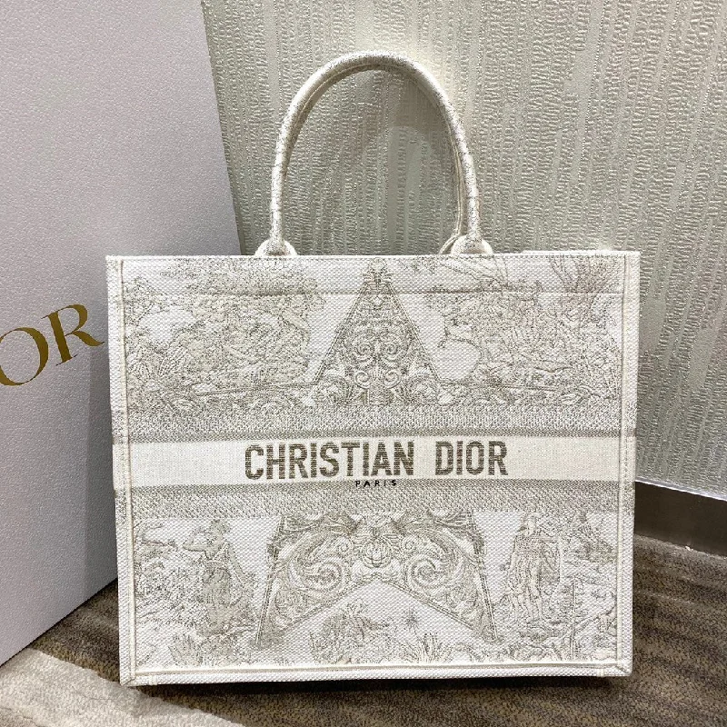 Christian Dior Large Dior Book Tote Gold-Tone Dior Around The World Stella Embroidery. For Women Women-s Handbags. 42cm CD M1286ZTQL_M01E