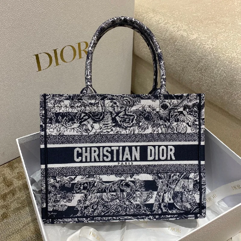 Christian Dior Medium Dior Book Tote Toile de Jouy Stripes Embroidery. Navy Blue. For Women Women-s Handbags. 36cm CD M1296ZRLP_M928