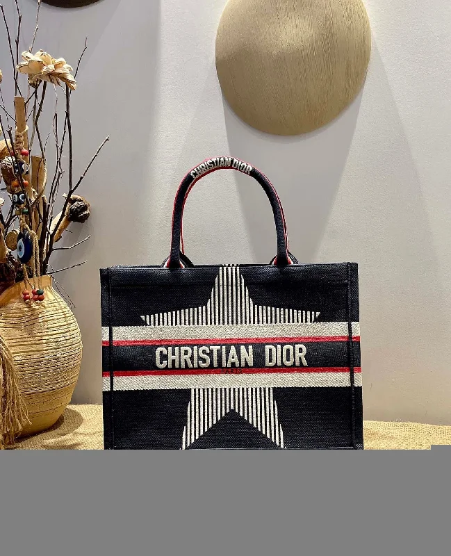 Christian Dior Medium DiorAlps Book Tote Black Three-Tone Embroidery. Black. For Women Women-s Handbags. Shoulder Bags. 36cm CD