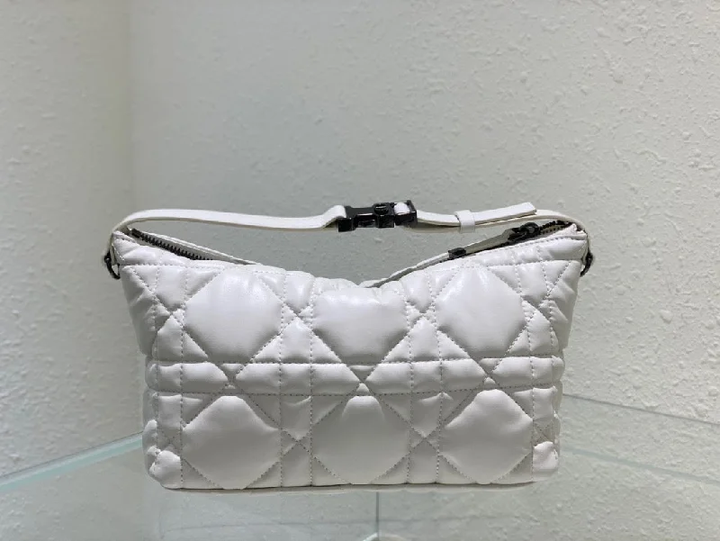 Christian Dior Medium DiorTravel Nomad Pouch White. For Women. Women-s Handbags 8.5in/22cm CD S5554BMIG_M030