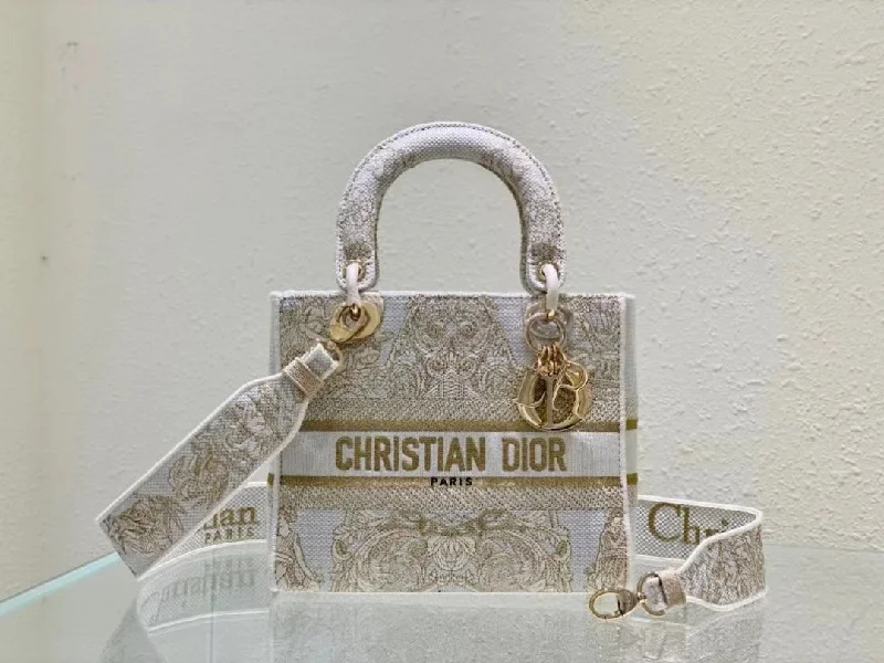 Christian Dior Medium Lady D-Lite Bag. Beige. For Women Women-s Handbags. Crossbody Bags. 24cm CD