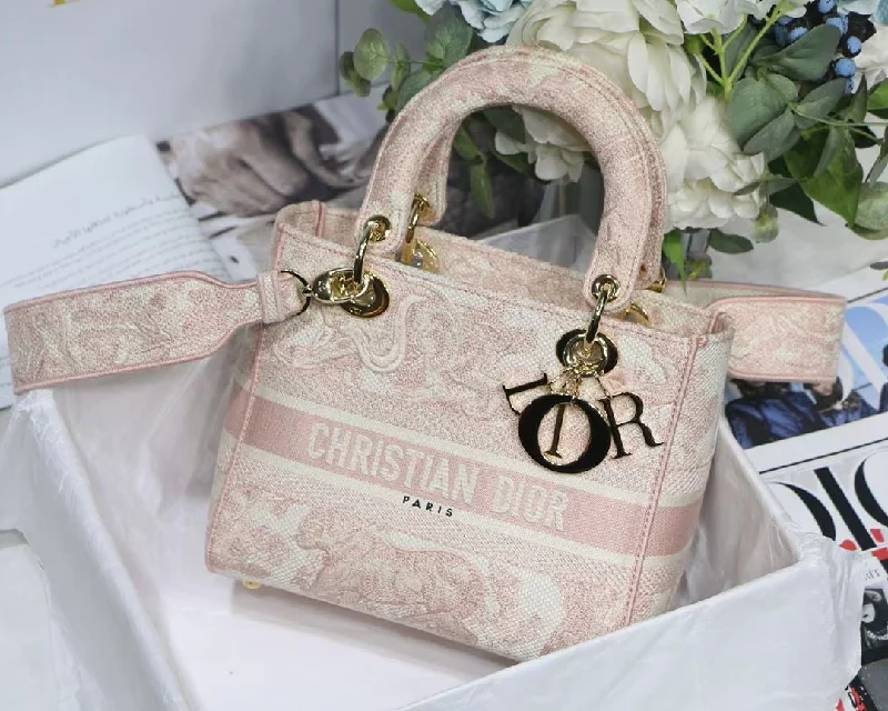 Christian Dior Medium Lady D-Lite Bag Pink. For Women. Women-s Handbags 24cm/9.5in CD M0565OTDT_M912