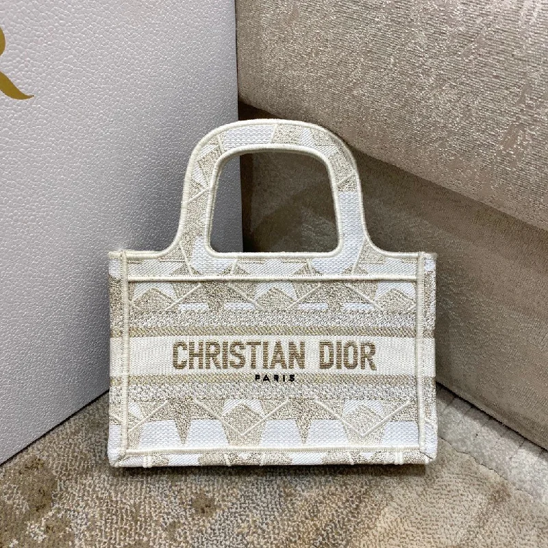 Christian Dior Mini Dior Book Tote Embroidery Stars Gold Dior Bag. Beige. For Women Women-s Handbags. 22.5cm CD