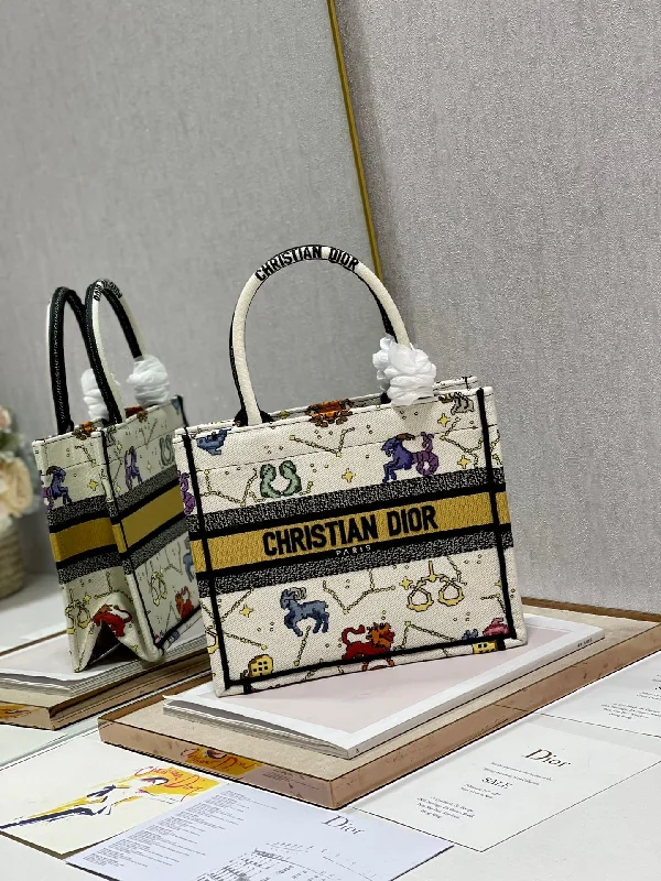 Christian Dior Small Dior Book Tote white. For Women. Women-s Handbags 26.5cm/10.5in CD M1265ZRTY_M941