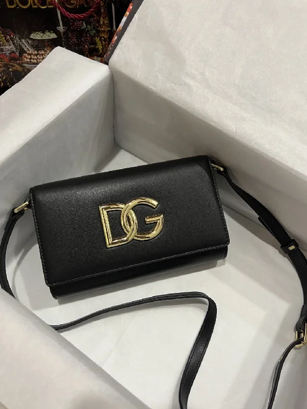 Dolce and Gabbana 3.5 Clutch Black For Women 8.3in/21cm DG BB7082AW57680999