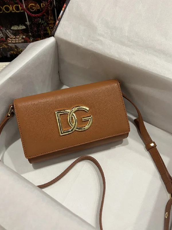 Dolce and Gabbana 3.5 Clutch Brown For Women 8.3in/21cm DG